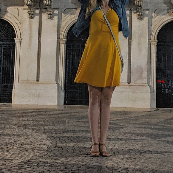 Simons v-neck midi dress - Picture 15 of 15